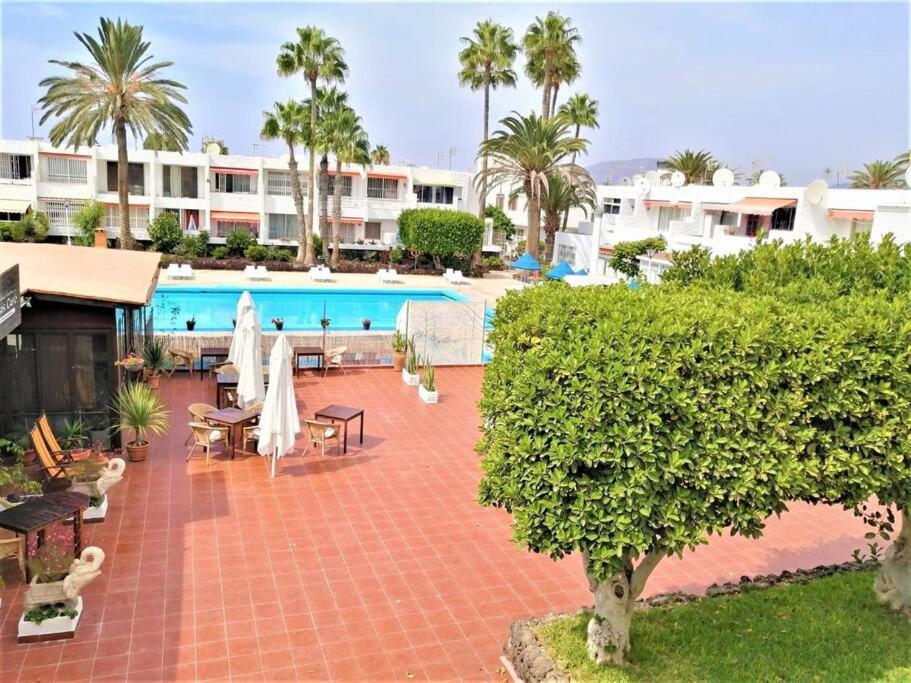 Cozy One Bedroom Apartment With Spacious Terrace. Pool And Garden View Коста дел Силенцио Екстериор снимка