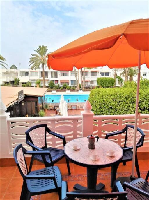 Cozy One Bedroom Apartment With Spacious Terrace. Pool And Garden View Коста дел Силенцио Екстериор снимка